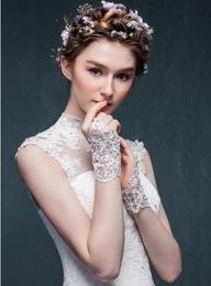 2019 HOT Sale Bridal Gloves Cheap Lace Appliques Beads Fingerless Wedding Gloves Wrist Length With Ribbon Wedding Accessories In Stock