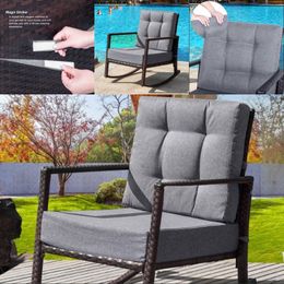 -Cushioned rotin Chaise à bascule Fauteuil à bascule Chaise d'extérieur Patio Glider Lounge Chair meubles en osier Ensemble de 2 Coussin gris