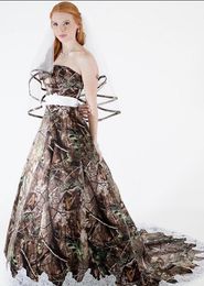 2018 Modest Camo Wedding Dresses white sash Strapless Appliques Backless Camouflage Country Wedding Gowns court Train Bridal Dresses