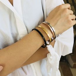 -Bangle 4mm Frauen Free Gravured Inspirational Armband Edelstahl Silberfarbe Customized Mantra für Geschenkschmuck
