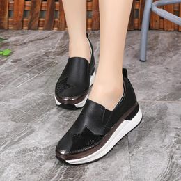 Hot Sale-2018 Spring Autumn Women Casual Shoes Leisure Breathable Height Increasing Shoes Sneakers Black White