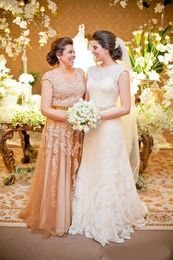 Champagne Lace Mother Of The Bride Dresses Plus Size Scoop Neck A Line Wedding Guest Dress Floor Length Formal Gowns