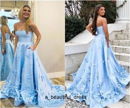 Chic Strapless Sky Blue Prom Dresses Butterfly Appliques Graduation Party Gowns With Pockets Satin Prom Evening Dress ED1196