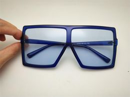 2021 Heiße große flache Top-Designer-Quadrat-Kunststoff-Damen-Sonnenbrille für Luxuslinsen blau getönte Sonnenbrillenrahmen Frauen Männer Übergroßer Schatten Viem