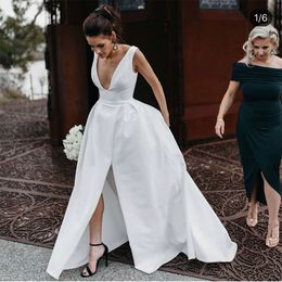 2020 New Vintage Wedding Dresses White A-Line Bridal Gowns Deep V-Neck High Split Satin Pockets Court Train Country vestidos Plus Size