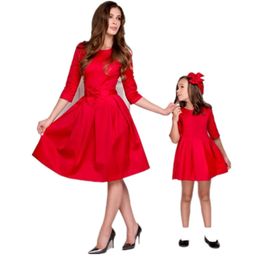 matching christmas dresses for mom and daughter