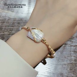 Fashion-Baroque natural fresh water shaped pearl. Original Korean style bracelet temperament joker personality bracelet jewelry.