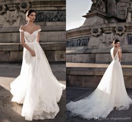 Sexy Beach Bohemian 2019 A Line Lace Wedding Dresses Off Shoulder Backless Sleeveless Applique Sweep Train Wedding Bridal Gowns Custom