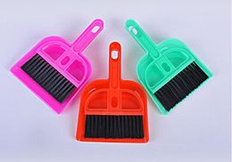 Portable Mini Plastic Cleaning Sweeper Dustpan Broom Set for Home Pets Cleaning Tool Poop Sweeper Shovel Cleaning Brush