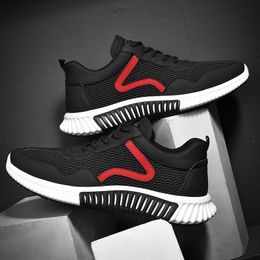 2022 Running Shoes G.N.SHIJIA Fashion Designer Top Quality PU Rubber Sole Shoes White Black Sport Trainer Sneakers