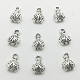 200pcs lady beetles Animal Charms Pendants Retro Jewelry Accessories DIY Antique silver Pendant For Bracelet Earrings Keychain 11*8mm