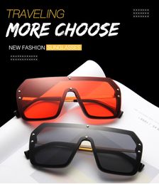 Europe and the United States trend new style sunglasses men and women fashion large frame metal ocean lens sunglasses personality goggles