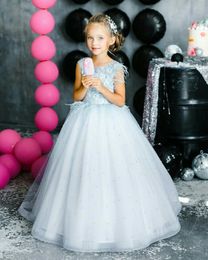 Pearls Lace Backless Flower Girl Dresses Sheer Neck Sexy Little Girl Wedding Dresses Cheap Communion Pageant Dresses Gowns F228