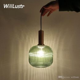 Featured image of post Smoked Glass Pendant Light Nz : Our smoked glass creates an opulent glow and reflects other light features beautifully.