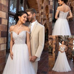 Kittychen Beading Wedding Dresses Off Shoulder Beads Pearls Backless Wedding Dress Tulle Sweep Train Beach Bridal Gowns