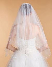 Two Layer Beaded Edge Wedding Veil Champagne White Ivory Red Wrist Length Alloy Comb Bridal Veil