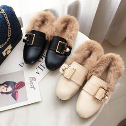 2018 New Rabbit Fur Buckle Women Loafers Slipony Flats Pearls Slippers Platform Designer Black Mules Shoes Chiara Ferragni