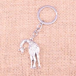 New Keychain 42*28mm giraffe Pendants DIY Men Car Key Chain Ring Holder Keyring Souvenir Jewelry Gift