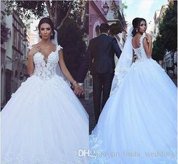 2019 Saudi Arabic Vintage Lace A-line Wedding Dress Dubai V-neck Sleeveless Lace Up Back Long Backless Bridal Gown Custom Made Plus Size