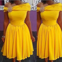 Homecoming Dresses 2019 yellow One-Shoulder Neck Skater cute lace a-line sleeveless zipper back prom dresses short occasion gown