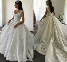 2019 New Arrival Cheap Lace Appliques Wedding Dress Noble A-Line V-Back Long Country Garden Bride Bridal Gown Custom Made Plus Size