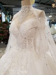 2019 Luxury Dubai Arabic Crystals A Line Wedding Dresses With Shawls Long Sleeves High Neck Lace Appliqued Plus Size Bridal Gown323Z