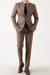 Fashion Designer Brown Men Wedding Tuxedos Peaked Lapel 2 Pieces Groom Wear Custom Made Formal Blazer Clothing