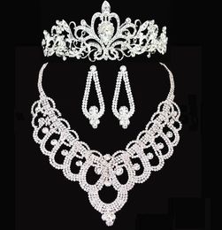 Bridal Tiaras Crown Shining Zroszony Kryształy Ślubna Korona Naszyjnik Naszyjnik Zestaw Nagłówka Pałąk Akcesoria do włosów HT143