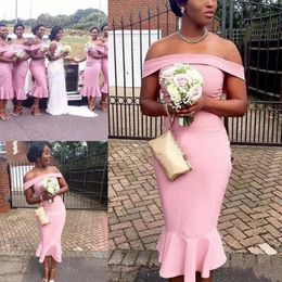 New Elegant Pink Mermaid Bridesmaid Dresses African Girls Customized Off Shoulder Tea Length Ruffles Short Maid of Honor Gowns Plus Size
