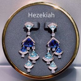 Hot money Sector Earrings blue Diamond Sweet Temperament lady Earrings Triangle Free shipping Women's Earrings Superior quality Dance party