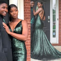 Green Sparkly Dak Sequin Prom Dresses Sexy Backless Sweep Train Spaghetti Straps African Black Girl Celebrity Party Gown Formal Evening Wear