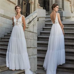 Bohemia A-line Wedding Dresses V-neck Sleeveless Appliqued Lace Bridal Gown Sexy Backless Tiered Ruched Sweep Train Robes De Mariée Cheap