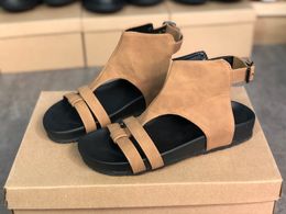Designer designer de sandália Black Slide Moda Mulheres Plataforma Sandale 5 Cor Mulheres Designer Sandálias Praia Sapatos de Couro de Couro de Couro