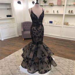 Stylish Beaded Mermaid Prom Dresses Deep V Neck Black Lace Evening Gowns Plus Size Floor Length Tulle Formal Dress