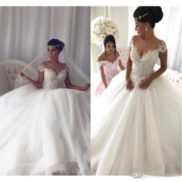 Bola de vestido vintage vestidos de noiva Cap Sleeve Lace frisado apliques de Tulle Bridal Vestidos Plus Size vestidos de noiva