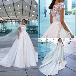 Elegant Crystal Design A Line Wedding Dresses Jewel Short Sleeve Lace Applique Wedding Gowns Sweep Train robe de mariée