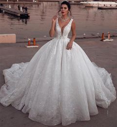 Ivory Full Lace Deep V Neck Wedding Dresses 2019 Arabic Vintage Lace Appliques Sequins Chapel Long Train Wedding Bridal Gowns BC1993