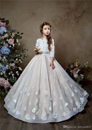 Princess Flower Girls Dresses Jewel Neck Satin 3D Appliques Beads 3/4 Long Sleeves Floor Length Birthday Communion Girls Pageant Gowns