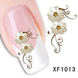 Manicure Water Transfer Sticker, Flower Cat Sticker, Applique Terminal Decoration, Bulk.A874