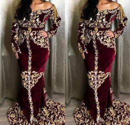 2020 Sexy Burgundy Gold Lace Prom Dresses Mermaid Arabic Caftans Evening Dresses Velvet Long Sleeves Formal Prom Party Gowns