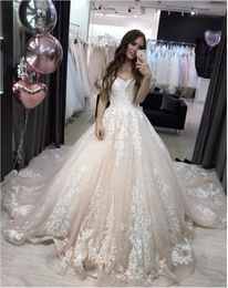 Low Price Formal lace Fabric off the Shoulder Wedding Dress with Trains USA Boob Tube Top Design Puff Ball Gown Wedding Dress