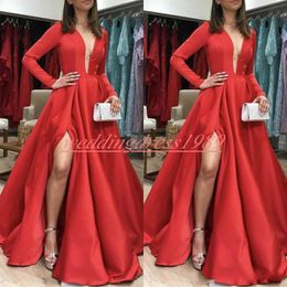 Modest Long Sleeve Arabic Evening Dresses Pageant High Split Satin Ball Simple Train V-Neck Prom Gown Robe De Soiree Plus Size Formal Party
