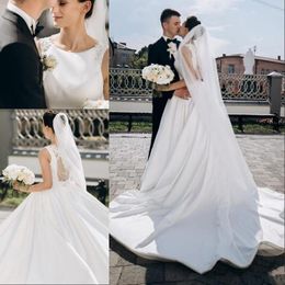 2020 Modest Satin Wedding Dresses Jewel Sleeveless Lace Applique Beaded vestido de noiva Sheer Back Bridal Gowns