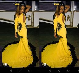 African Nigerian Yellow Mermaid Prom Dresses Black Lace Applique Feather Satin Long Sleeves Formal Dress Evening Gowns Vestidos De Noiva