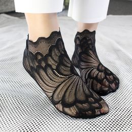 Summer ladies Sock Slippers fashion lace socks thin section lace hollow mesh bottom Silicone anti-slip socks free ship