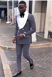 Blue/Black Dot Dot Men Wedding Tuxedos White Lapel Groom Tuxedos Fashion Men Blazer 2 Piece Suit Prom/Dinner Jacket (Jacket+Pants+Tie) 2631