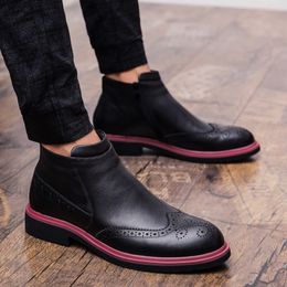 Round Toe Winter Casual Men Boots Zip Low Solid Vintage Motorcycle Boots Fashion Totem Ankle British Style Shoes