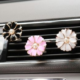 Car Perfume Clip Home Essential Oil Diffuser For Car Outlet Locket Clips Flower Auto Air Freshener Conditioning Vent Clip LX1948