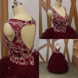 Real Image Burgundy Ruffle Tulle Quinceanera Dresses 2020 Embroidery Beaded V-neck Sweetheart Backless Sweet 16 Dress Ball Gowns Prom Tween