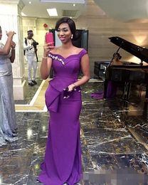 Purple Mermaid Wedding Dresses Elegant Off the Shoulder Peplum Sweep Train Lace Maid of Honour Gown African Plus Size Wedding Guest Wear